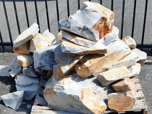 Arkansas Novaculite ready for processing arkansas stone rocks